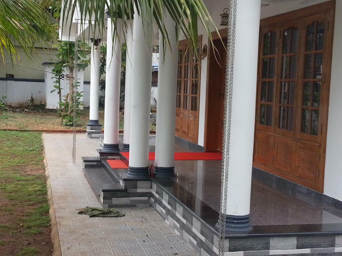 Belhaven Home Stay Thiruvananthapuram Екстер'єр фото